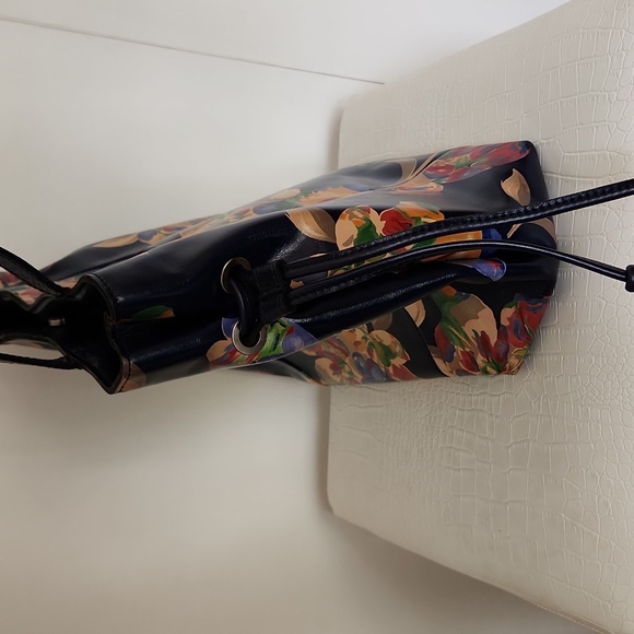 Patricia Nash navy floral handbag - Picture 2 of 7